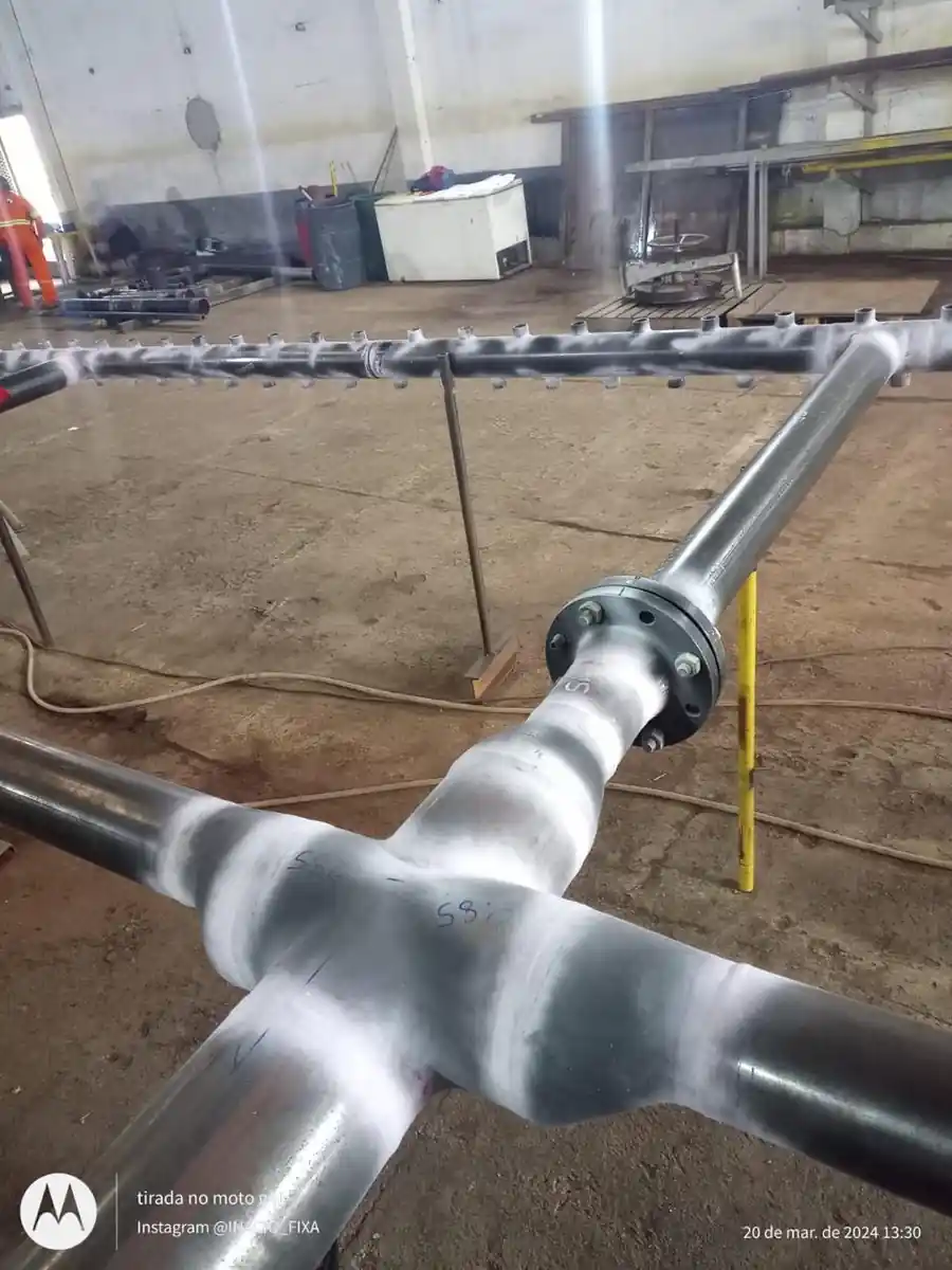 Tubulação industrial fabricada pela Solutec AM — projetos civis e mecânicos